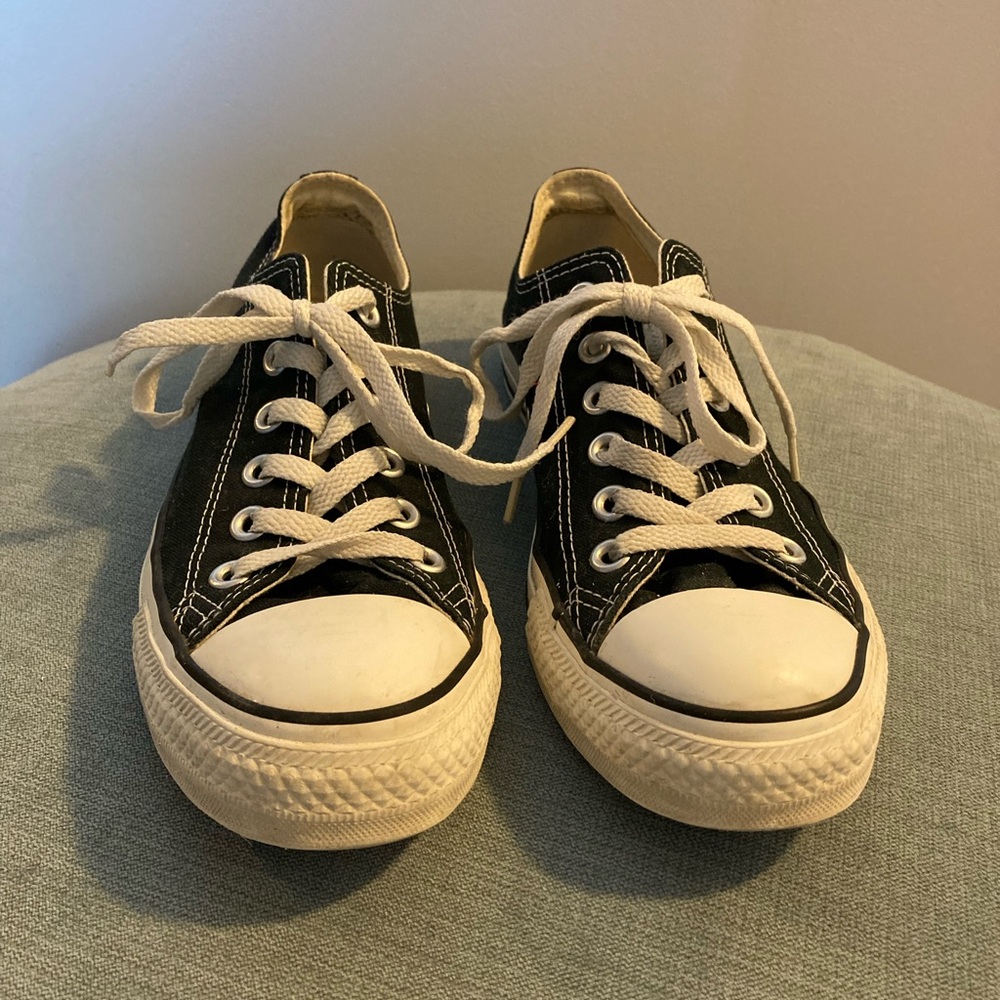 Black Converse Chuck Taylor All Star Low Top Sneaker, Men’s 6, Women’s 8, Unisex